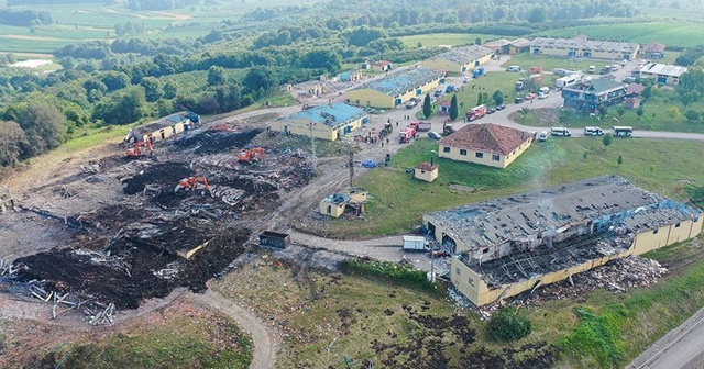 Sakarya'daki patlamaya ilişkin havai fişek fabrikasının 2 sahibinden biri tutuklandı