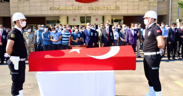 Şanlıurfa’da kalp krizi sonucu ölen savcı memleketine uğurlandı