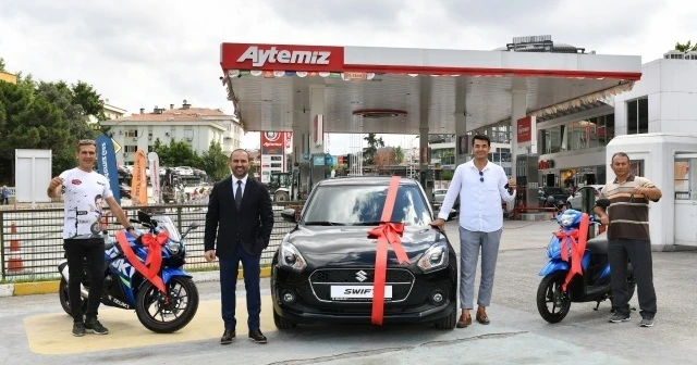 Şanslı Aytemiz Kart sahipleri otomobil ve motosikletlerini teslim aldı