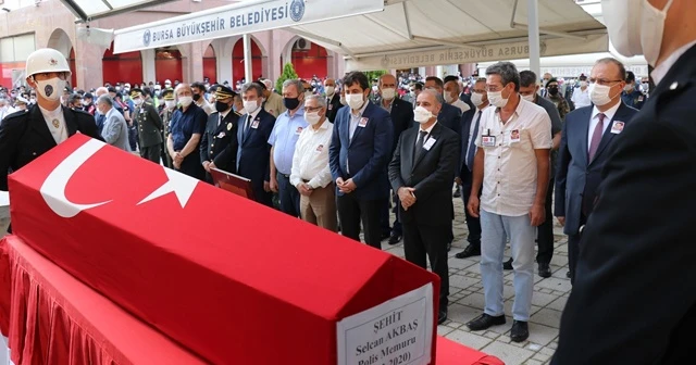 Şehit polis memuru son yolculuğuna uğurlandı
