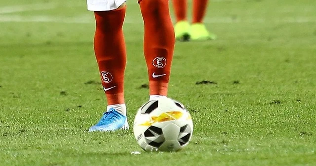 Sevilla takımında bir futbolcuda Kovid-19 çıktı