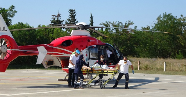 Sıcak kahveyle yanan çocuk ambulans helikopterle hastaneye sevk edildi