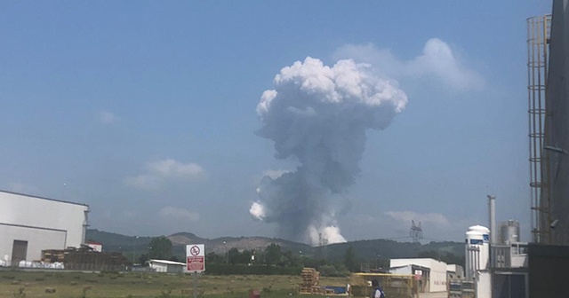 Sakarya&#039;da havai fişek fabrikasında patlama