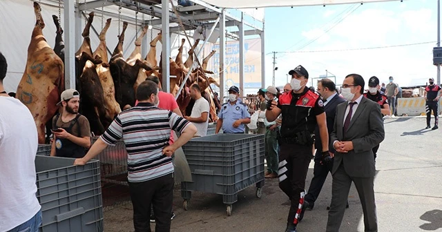 Sultanbeyli'de kurbanlık alanlar denetlendi
