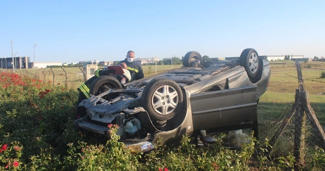 Takla atan otomobil yol kenarına savruldu: 1’i ağır 3 yaralı