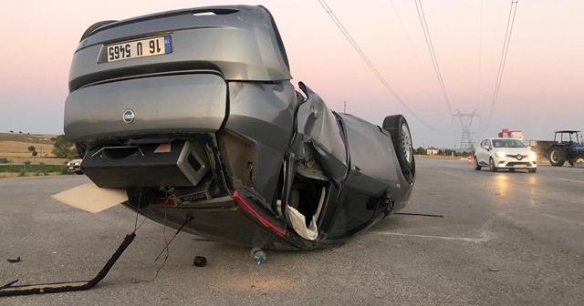 Takla atıp ters dönen otomobilde 1 kişi yaralandı