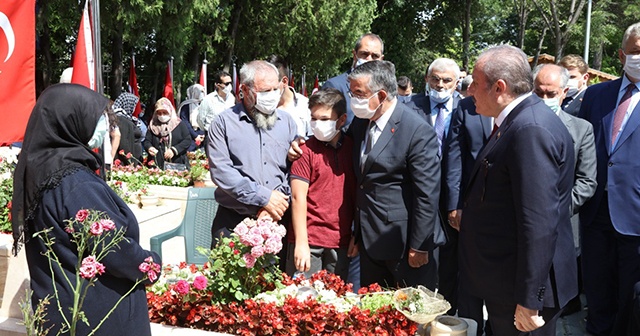 TBMM Başkanı Şentop, 15 Temmuz Demokrasi Şehitliği&#039;ni ziyaret etti