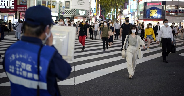 Tokyo bugün de vaka rekoru kırdı