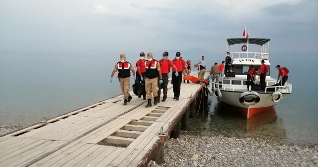 Van Gölü’nden çıkan cenaze sayısı 54’e yükseldi