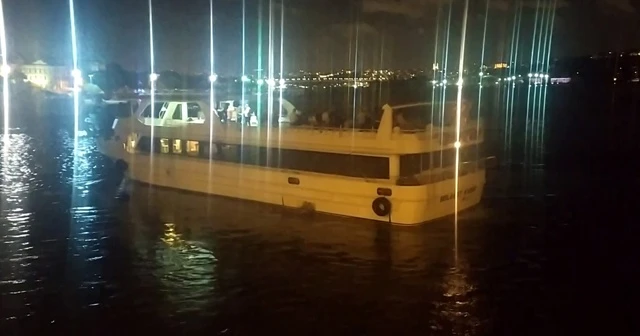 Yat partisi düzenleyip sosyal mesafeyi hiçe saydılar