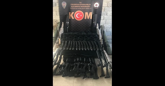Yüksekova'da çok sayıda silah ele geçirildi