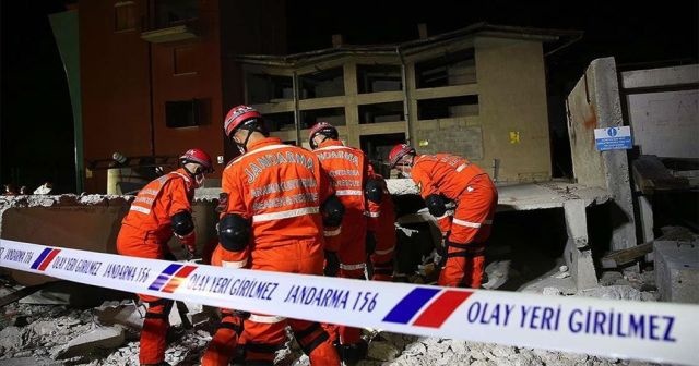 AFAD&#039;dan deprem anı tatbikatı