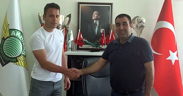 Akhisarspor’da Cem Kavçak yuvaya geri döndü