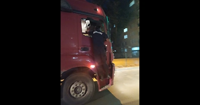 Alkollü tır şoförü dehşeti yaşattı o anlar kameraya yansıdı