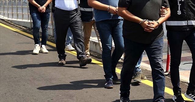 Ankara'da FETÖ/PDY'nin "gaybubet evleri"ne operasyon: 7 gözaltı