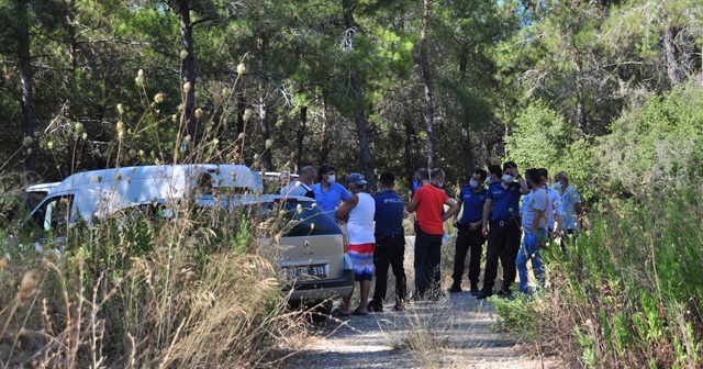 Antalya&#039;da 8 yaşındaki kardeşini bıçakla öldüren genç polise teslim oldu