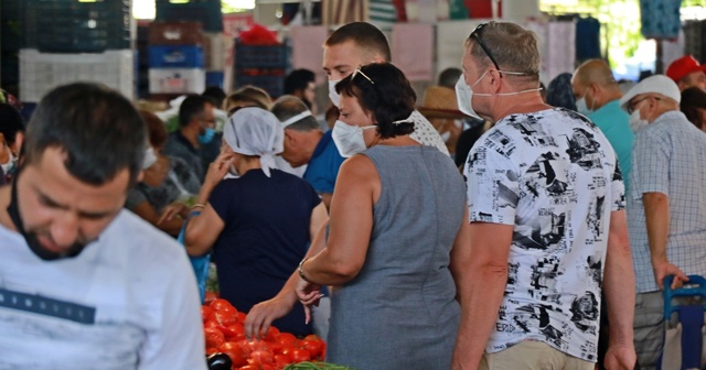 Antalya&#039;da kapalı pazarda ‘içeriye girmeye korktum’ dedirten görüntüler