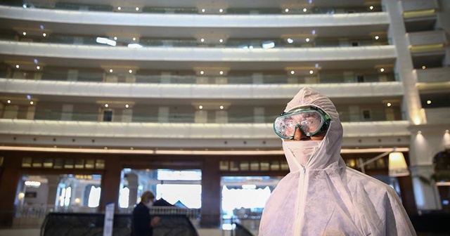 Antalya&#039;da turistlerin koronavirüs testi otellerde yapılabilecek