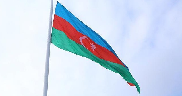 Azerbaycan, Ermeni komutanı esir aldı