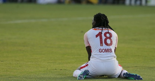 Bafetimbi Gomis yine maç sırasında bayıldı