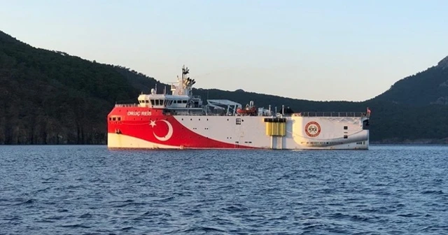 Bakan Dönmez: '83 milyon arkanda Oruç Reis. Rast gele'