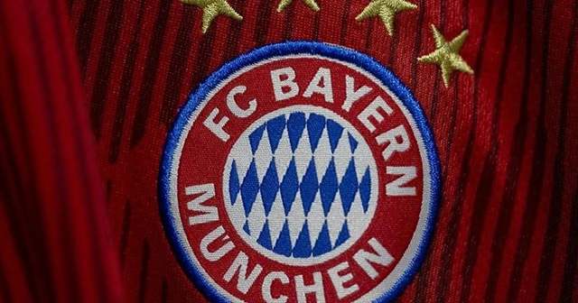 Bayern Münih, ırkçılıkla suçlanan antrenörün sözleşmesini feshetti