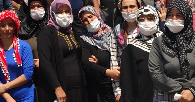 Boğularak hayatını kaybeden baba ve çocukları son yolculuğuna uğurlandı