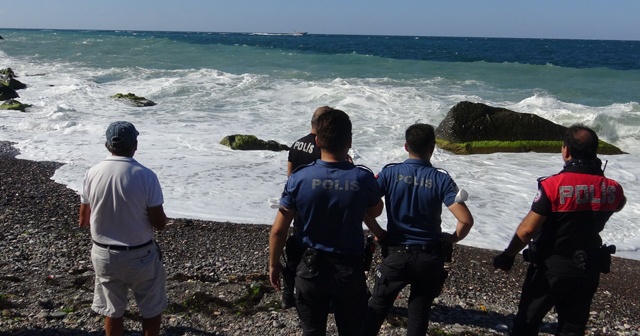 Boğulma tehlikesi geçiren adamı sahil güvenlik kurtardı