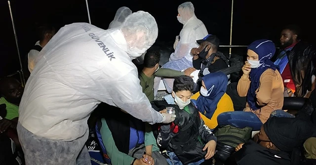 Botları arızalanan sığınmacılar kurtarıldı