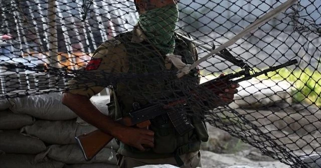 Cammu Keşmir'de güvenlik güçleri ile direnişçiler arasında çatışma: 4 ölü