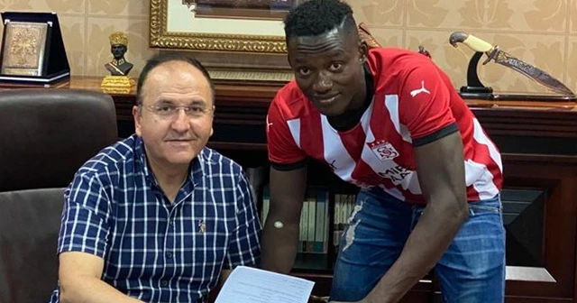 Casimir Ninga resmen Sivasspor’da