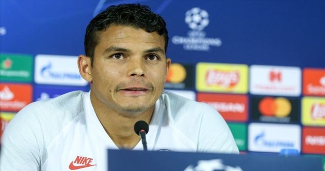 Chelsea, Thiago Silva&#039;yı transfer etti