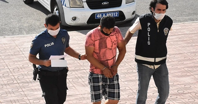 Denize çıplak giren kişi gözaltına alındı