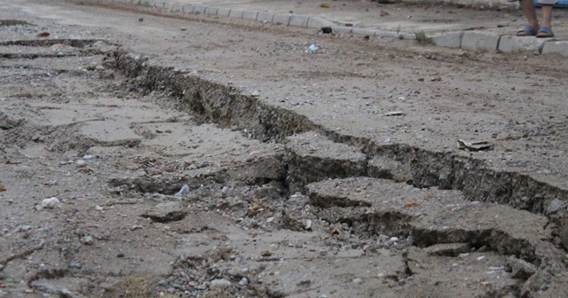 Denizli'de yağış hayatı olumsuz etkiledi