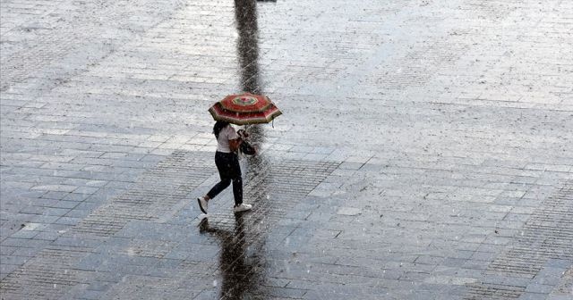 Dikkat! Meteoroloji&#039;den sağanak yağış uyarısı