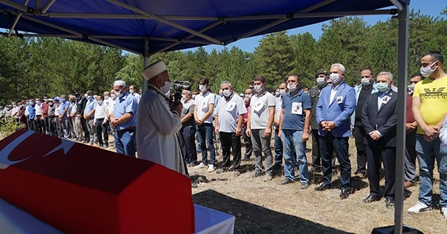 Elektrik akımına kapılarak hayatını kaybeden piyade er son yolculuğuna uğurlandı