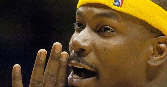 Eski NBA oyuncusu Clifford Robinson yaşamını yitirdi