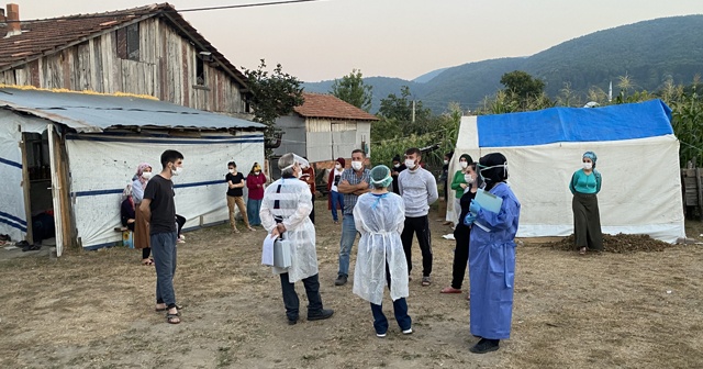 Fındık işçileri bahçeye girmeden sağlık taramasından geçti