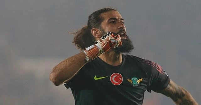 Galatasaray, Fatih Öztürk ile 2 yıllık sözleşme imzaladı