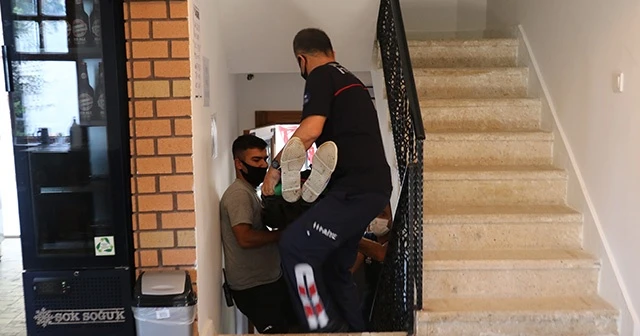 Genç adam ziyaret için geldiği pansiyonda hayatının şokunu yaşadı
