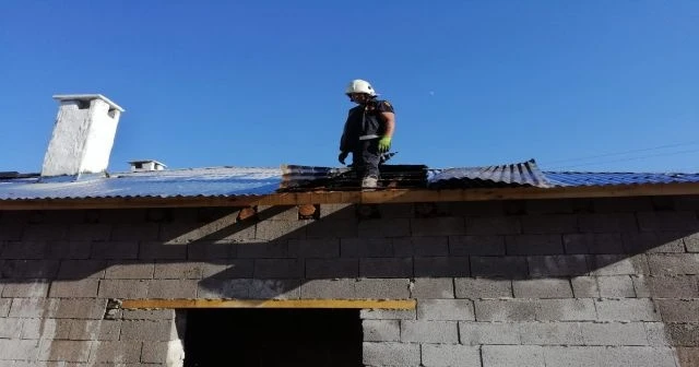 Gürpınar’da aynı mahallede 2 ayrı yangın