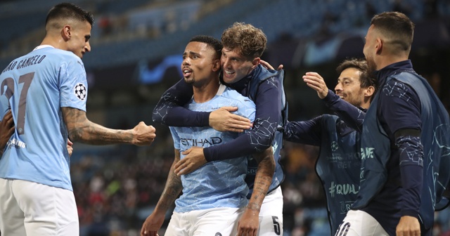 İlk çeyrek finalist Manchester City