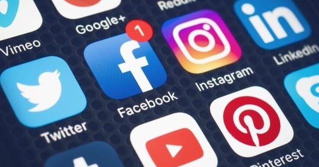Instagram, Twitter, Facebook çöktü mü neden yavaş? Neden açılmıyor?