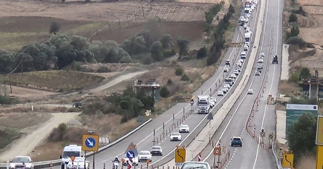 İstanbul-Çanakkale yolunda görülmedik yoğunluk