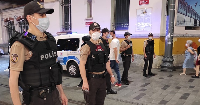 İstiklal Caddesinde koronavirüs denetimi yapıldı