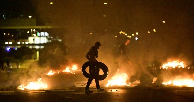 İsveç’teki provokasyon sonrası yüzlerce Müslüman sokaklara döküldü