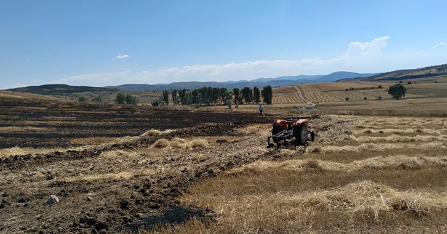 Karabük&#039;te 25 dönümlük tarım arazisi yandı