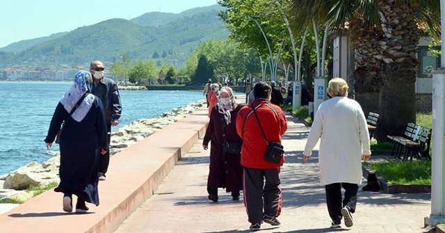 Kocaeli&#039;de 65 yaş üstü vatandaşlara Kovid-19 nedeniyle kısıtlamalar getirildi