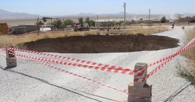 Konya'da korkutan görüntü! Sabah görünce büyük şaşkınlık yaşadılar