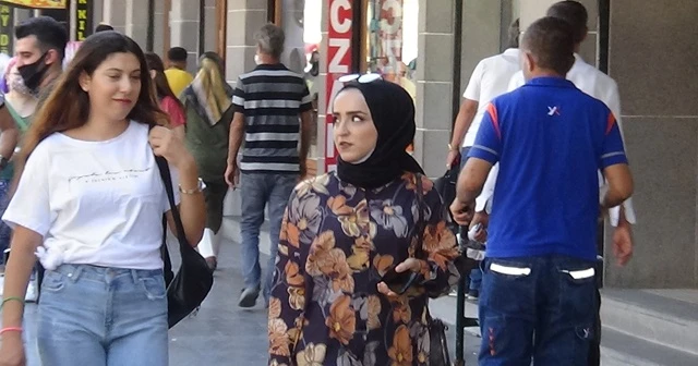 Korona virüsün tırmanışta olduğu ilde gençler maske kuralına uymuyor